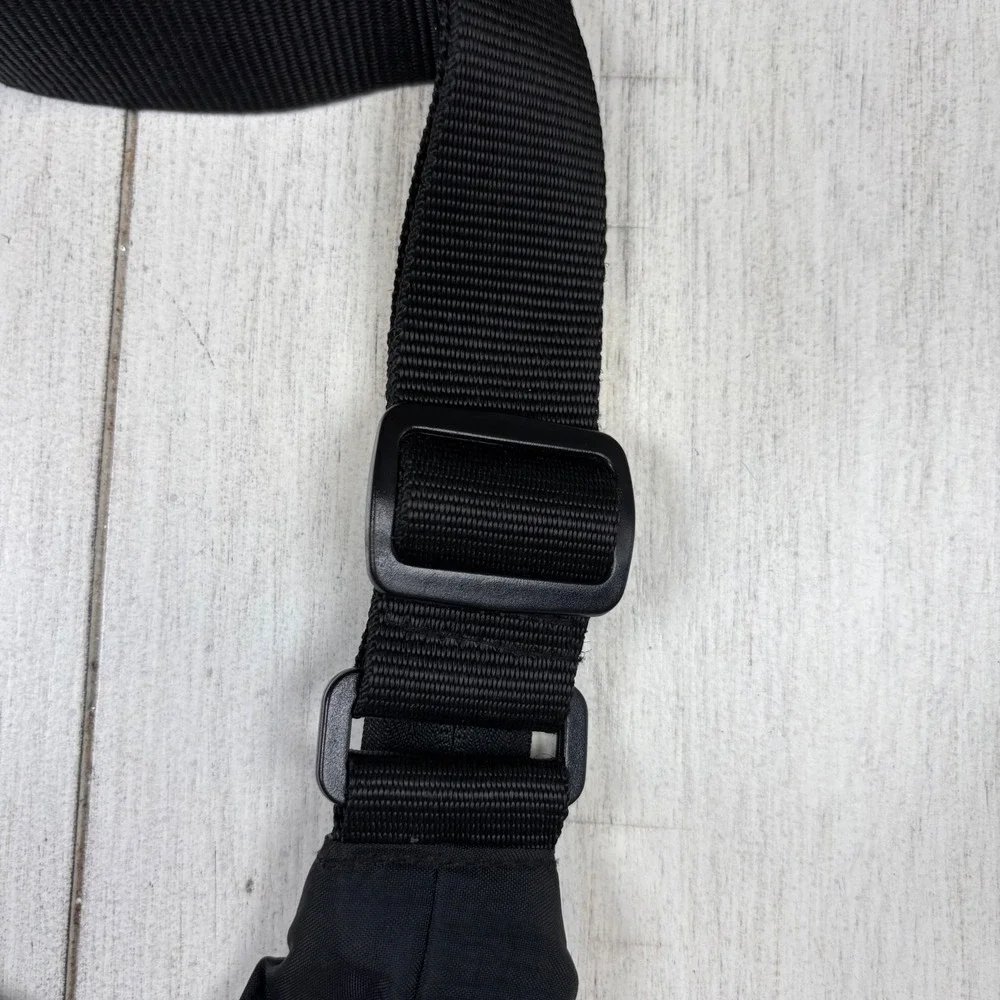 Baggallini Crossbody Bag Black Large Excellent Nylon Adjustable Strap Travel